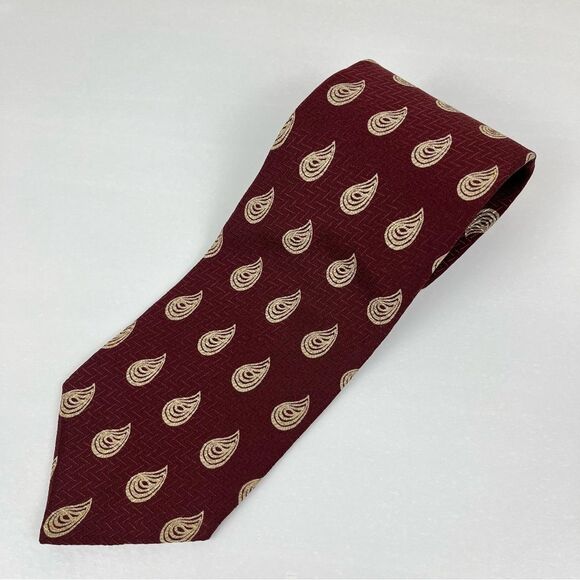 Giorgio Armani Red 100% Silk Necktie- Made in Italy - Picture 1 of 6